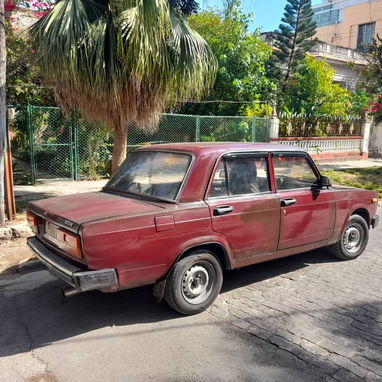 Lada 2107 + motor extra + piezas - Img 122319957
