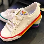 En venta Adidas Nizza Pride de poco uso - Img 57390269