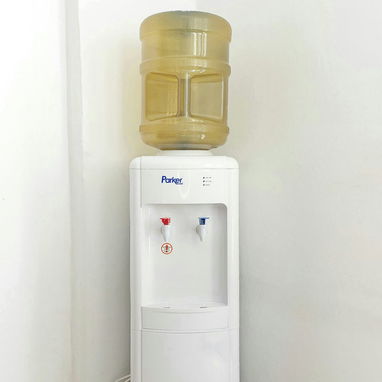 Dispensador de agua marca Parker - 2/5