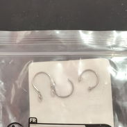 Piercings falsos plateados. - Img 57416544