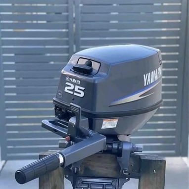 Yamaha 25hp 2 stroke outboard engine - Img 123708279