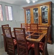 Juego de comedor grande de madera y cristal, vitrina y mesa de 6 sillas - Img 46081698