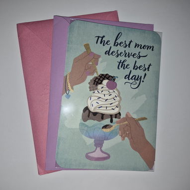 Este Día de las Madres, regala una pieza de diseño que esté a la altura de su entrega. Postales Hallmark 💌💖 - Img 120745350