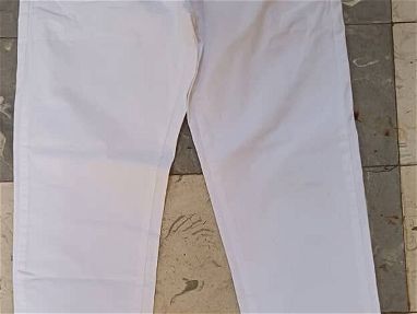Pantalones blancos de vestir traídos de España 22 usd o al cambio pantalon blanco - Img main-image-45842934