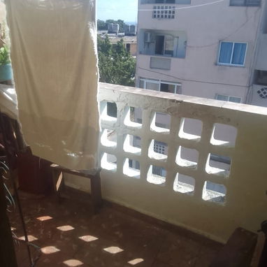 `$5000usd CON AJUSTE. En venta  apartamento (5to piso) de un edificio en  Alamar, zona 11.  referencia El  Mirador - 2/8