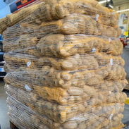 🥔 Papas importadas 📦 Sacos de 25 kg 💰 0.95 USD/kg 💵 23.75 USD por saco - Img 56998094