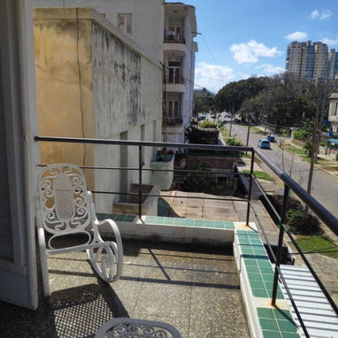 Se renta apartamento en el vedado - Img 115048528
