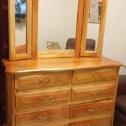 Cómoda de madera NUEVA con 3 espejos y 8 gavetas – Acabado pulimentado - Img 58110427
