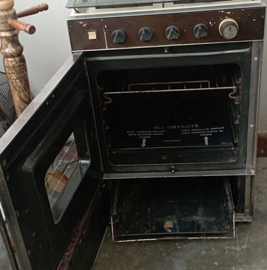 VENDO COCINA CON HORNO ALEMANA  INTERESADOS CONTACTAR AL 52848900 - Img 77255374
