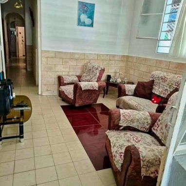 CASA EN BAJOS CON CARPOCH EN SANTO SUÁREZ POR 37000! CERCA DE SANTA CATALINA !!! - 2/5