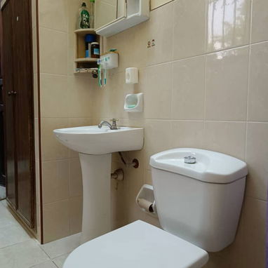 Vendo casa con patio en Marianao - 10/10