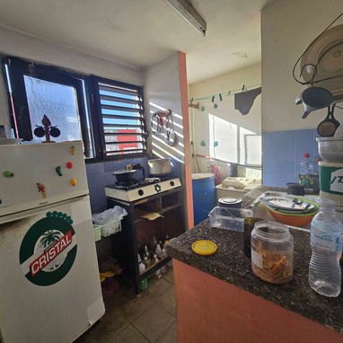 Vedado 11 500 usd apt cto y medio - 3/10