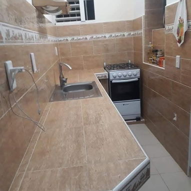 Ofertaaa excelente apto en bajos de 3 cuartos con 108 metros cuadrados con área de parqueo!!!! - Img 122088520