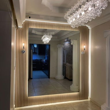 En nuestro negocio creamos espejos aéreos con luces LED neón totalmente personalizados, - Img 122607841