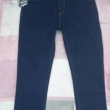 VENDO TENIS, JEANS Y LICRA. - 2/4