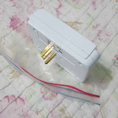 Extensor 2 entradas de usb carga y 2 tomacorrientes llamar 88605934 - Img 82329846