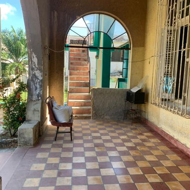 Casa Totalmente independiente Santo Suárez Grande 65mil 53582376 - 2/10