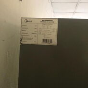 Refrigerador Midea grande con dispensador de agua - Img 45138331