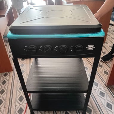 COCINA DE GAS DE 4 HORNILLAS - Img 125769753