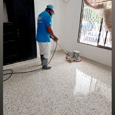 ¿Tus pisos han perdido su brillo y apariencia? Servicio profesional de pulido - 5/6