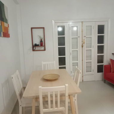 Se alquila en el Vedado - Img 121820751