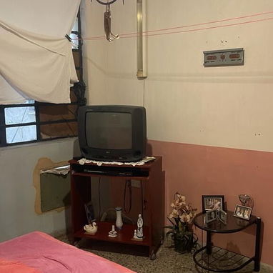 Se vende apartamento 2/4  en Nuevo Vedado 28 mil - 5/6