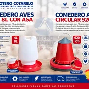 Bebederos de 4 y 8 y comedores para aves - Img 57427180