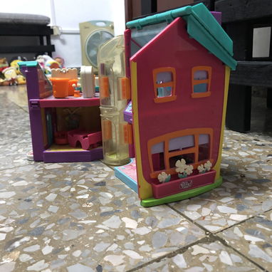 Casa de muñecas, peluches y juguetes - Img 125260353