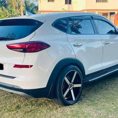 Tucson 2021 limited...add - 2/6