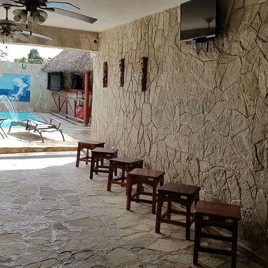 Casa de alquiler con piscina en playa GUANABO! cerca del mar!!! - Img 109463880