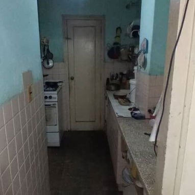 Apartamento en venta 2do piso Capitalista del año 1956 - Img 120352185