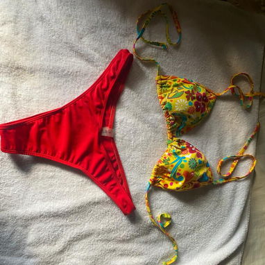 Bikinis - Img 123159799