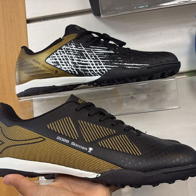 Zapatillas futbol sala - 30 usd o al cambio - Img 121899922