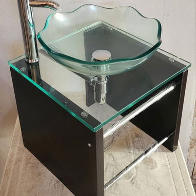 Mueble de baño con lavamano y todos sus accesorios comunícate con Pedro - Img 108574725