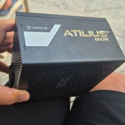 Vendo Fuente UNYKA 650W 80 plus Bronze de uso perfecto estado - Img 56805425