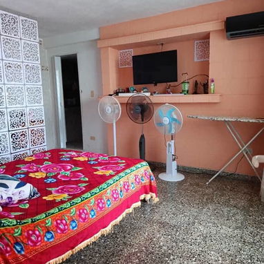 Vendo casa de tres niveles en el Cerro - 3/10
