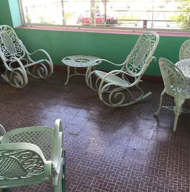 Permuto apartamento 4 cuartos bajos, terraza, garaje edificio - Img 93205136