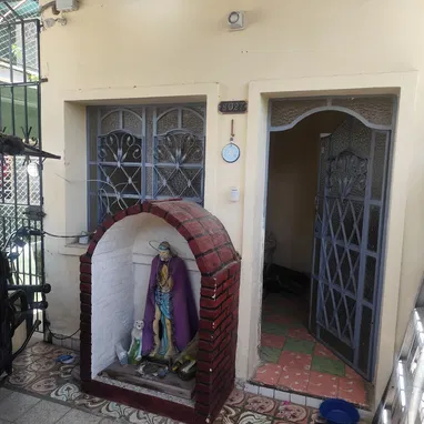 Se vende casa de 2 plantas, 3/4, cosas adentro y moto 4t de las grande - 3/14
