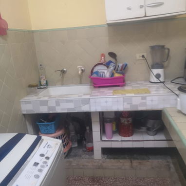 Apartamento puerta calle en bajos placa ocupada,de 1 cuarto en 5 mil USD - Img 117436029