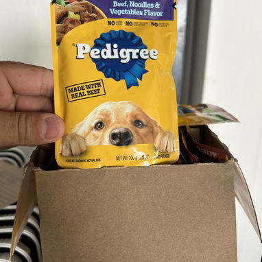 Comida para perros y gatos y aves 52969213 - 9/10