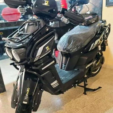 Motos nuevas primera mano para más información llamar al 5 6071589 - 4/5
