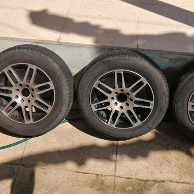 Juego de llantas con gomas ring 14 centro 4x100 y 4x108 - Img 116078859
