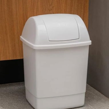 Juego de 3 Cubos plásticos de basura. - Img 123343482