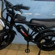 48v x 15amp y 748Wh 5 velocidades, luces delantera y trasera con intermitentes, pito, 7 velocidades de pedales 1120 usd - Img 56824455
