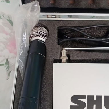 SISTEMA DE MICRÓFONOS INALÁMBRICOS SHURE – DOBLE CANAL - 6/6