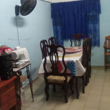Vendo Casa independiente en Lawton 10 de Octubre,placa libre,garaje,patio y papeles en regla. Me ajusto en el precio. - 4/10