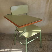 Pupitre escolar en buen estado-$3000 - Img 58043044