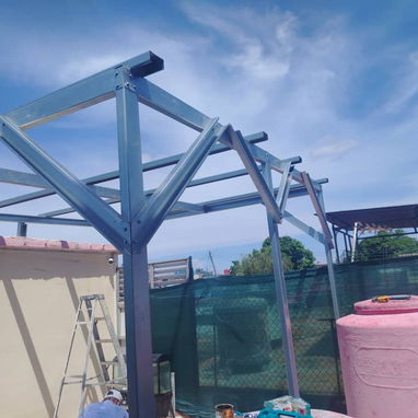 Estructuras e instalación de paneles - 8/10
