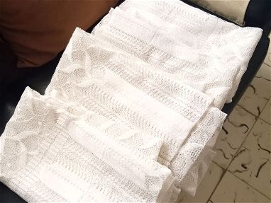 Cortinas decorativas de encaje blanco - Img main-image