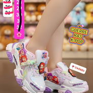 TENIS DE NIÑAS CORTE BAJO GUERRERAS K-POP CORDONES ARCOIRIS🌈  Alumbra💫 - Img 55268880